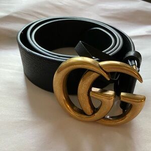 Pre-owned like new gucci double G